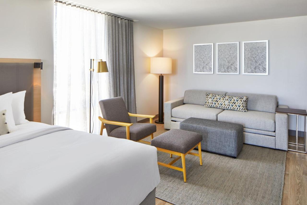 Springhill Suites By Marriott Jacksonville Beach Oceanfront ภายนอก รูปภาพ