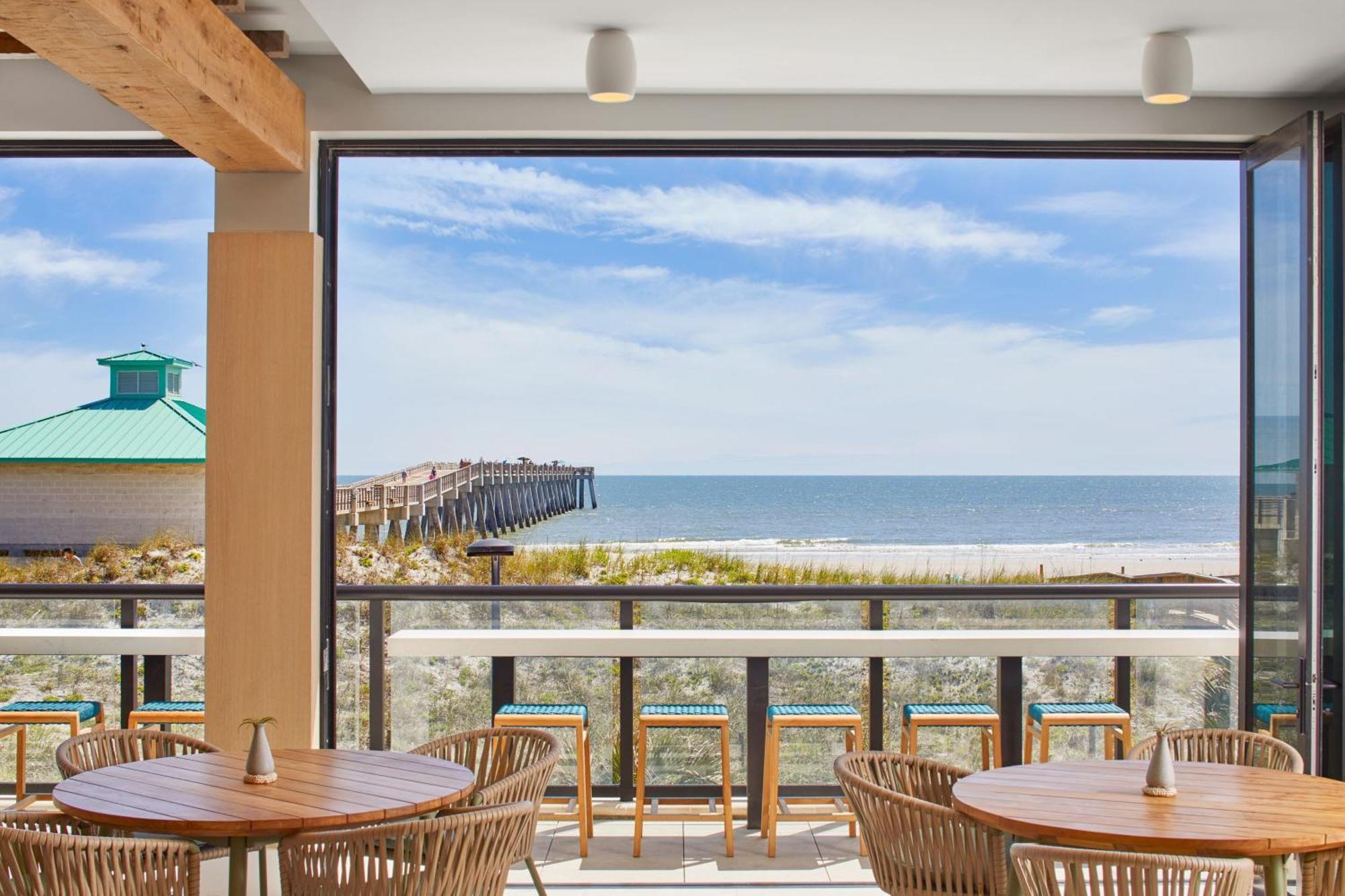 Springhill Suites By Marriott Jacksonville Beach Oceanfront ภายนอก รูปภาพ